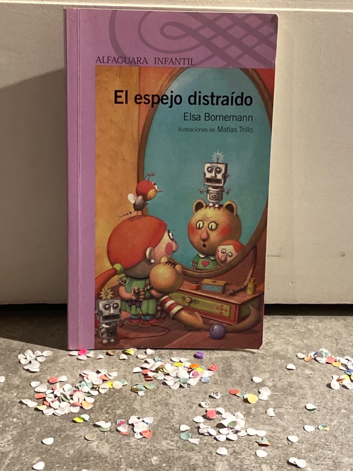 El espejo distraído